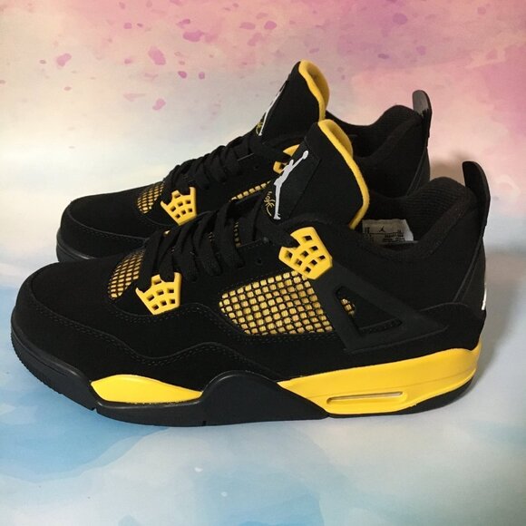 Jordan Other - 🥺💼 Men Jordan 4 retro thunder